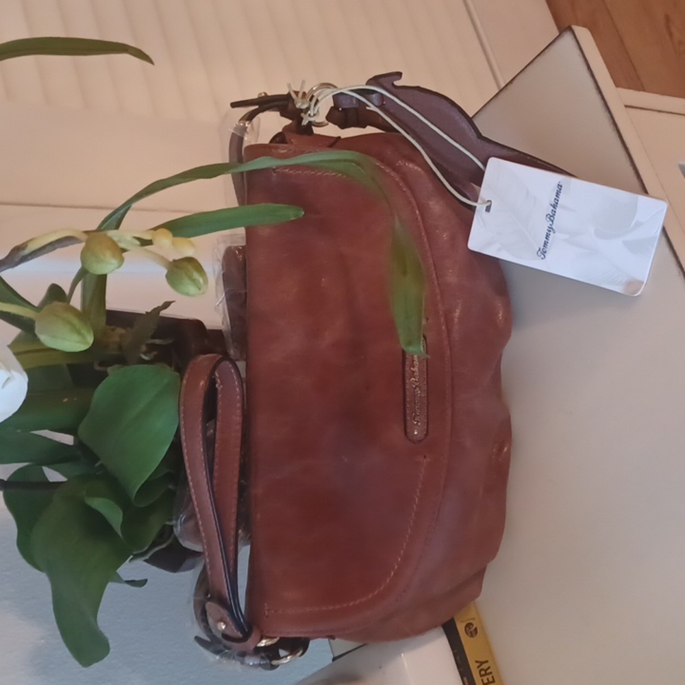 Tommy Bahama Lerum Clutch Crossbody Leather Handbag Cognac NWT